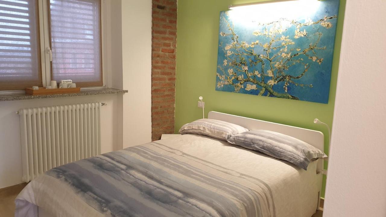 Bed and Breakfast La Tana Dei Corgi Moncrivello Habitación foto