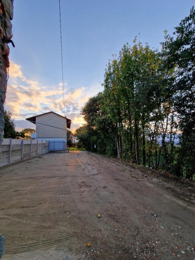 Bed and Breakfast La Tana Dei Corgi Moncrivello Exterior foto