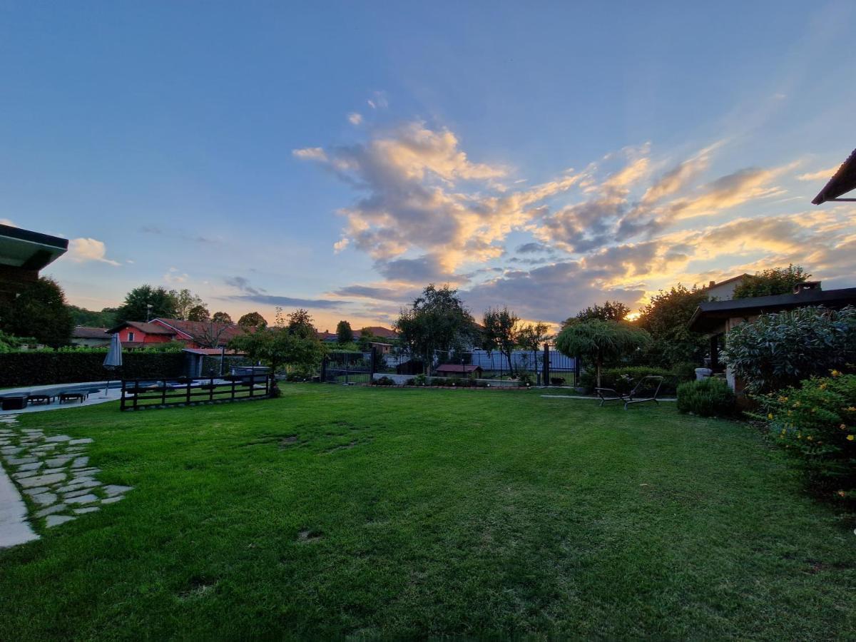 Bed and Breakfast La Tana Dei Corgi Moncrivello Exterior foto