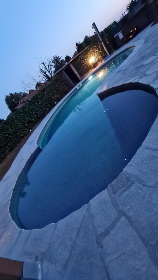 Bed and Breakfast La Tana Dei Corgi Moncrivello Exterior foto