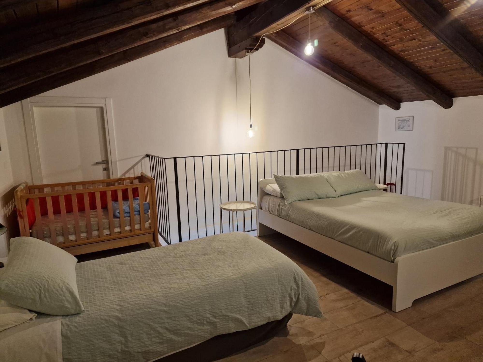Bed and Breakfast La Tana Dei Corgi Moncrivello Habitación foto