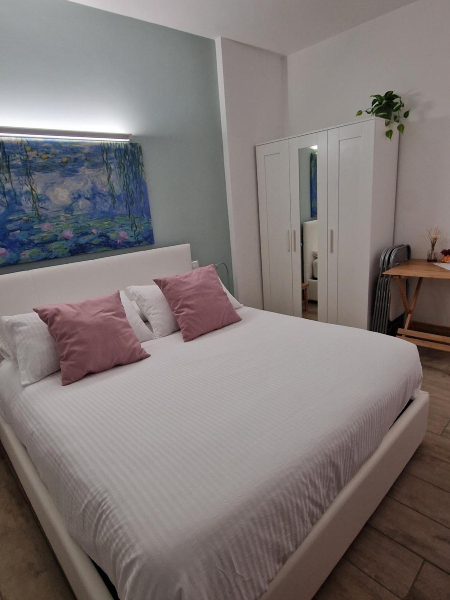 Bed and Breakfast La Tana Dei Corgi Moncrivello Habitación foto