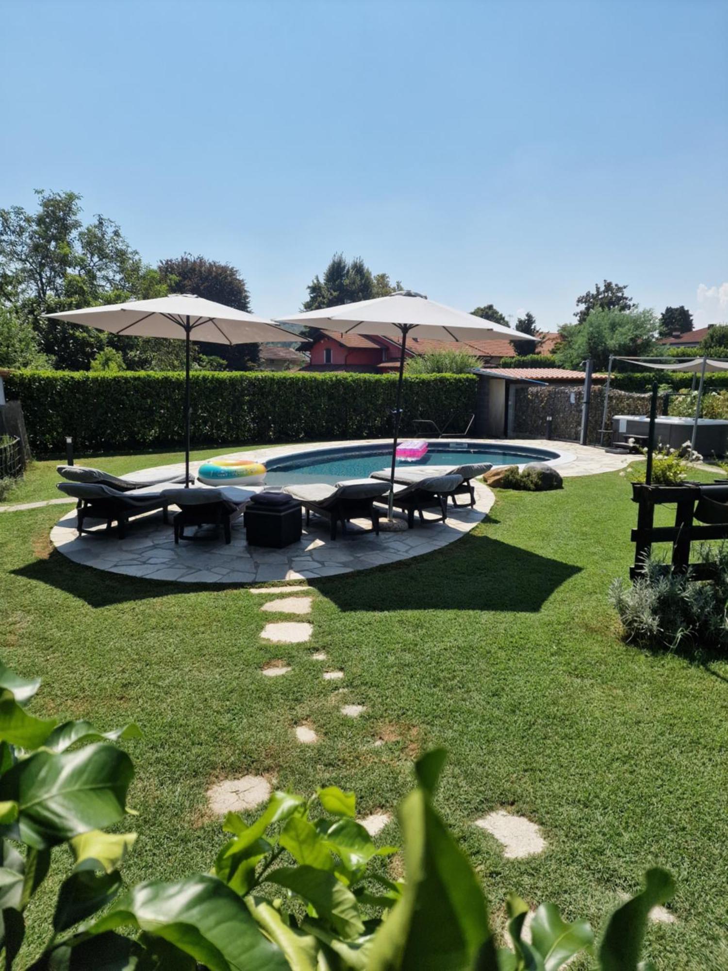 Bed and Breakfast La Tana Dei Corgi Moncrivello Exterior foto