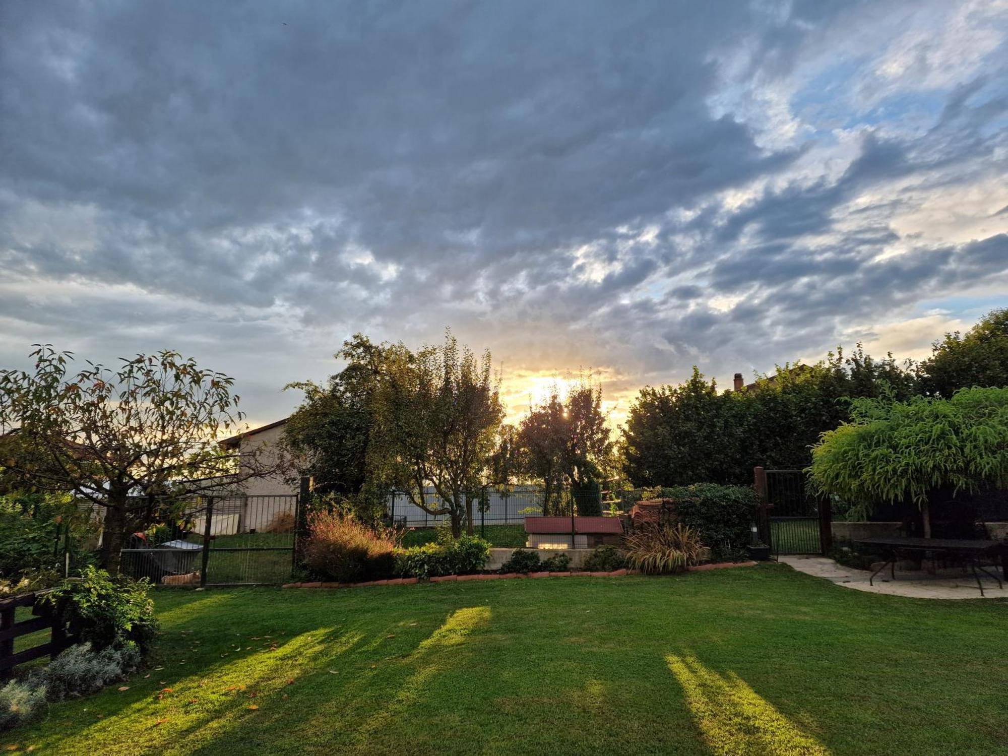 Bed and Breakfast La Tana Dei Corgi Moncrivello Exterior foto